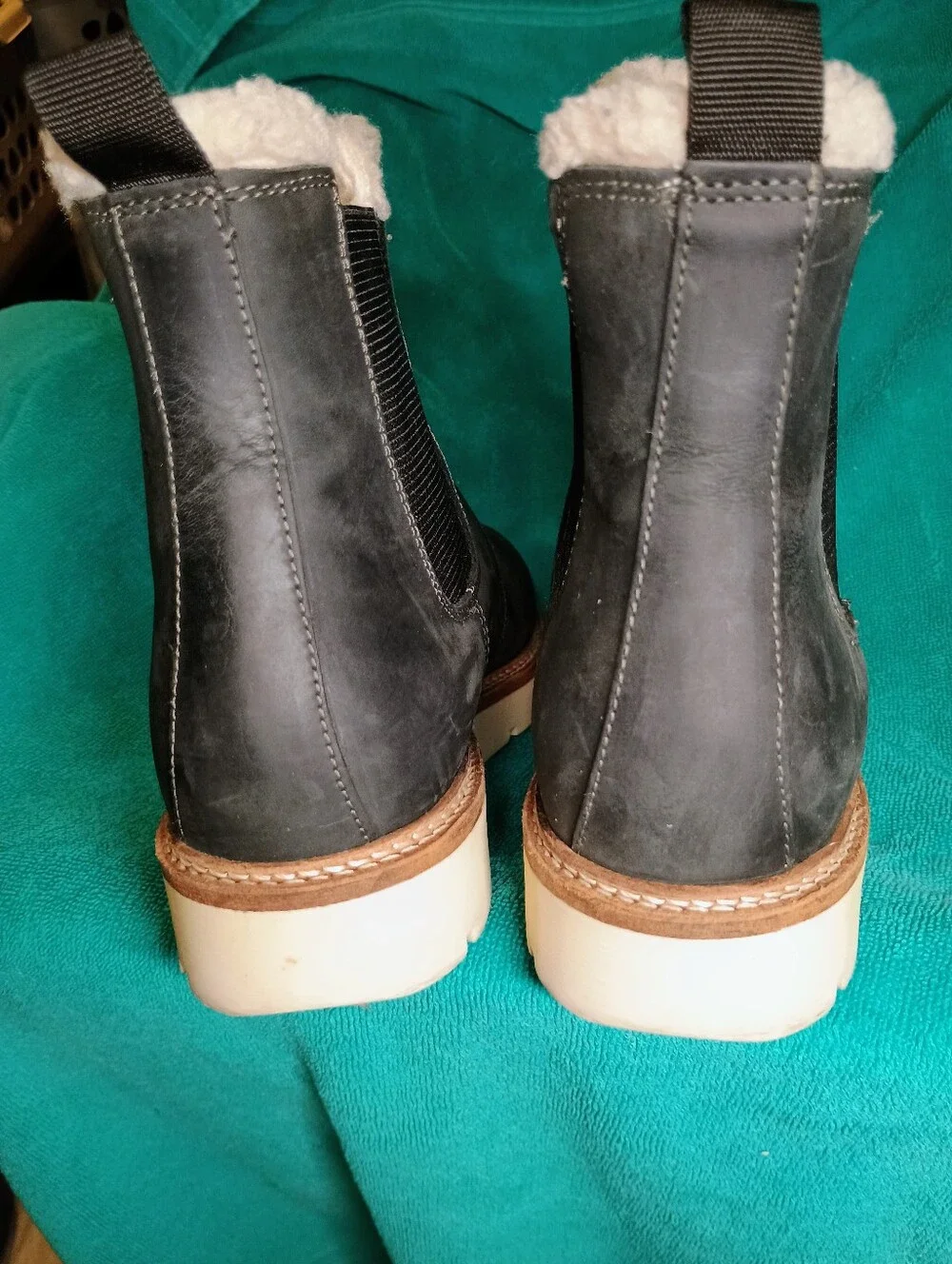 Alpine Design Black Chelsea Chukka Ortholite Boots with White Lug Sole
